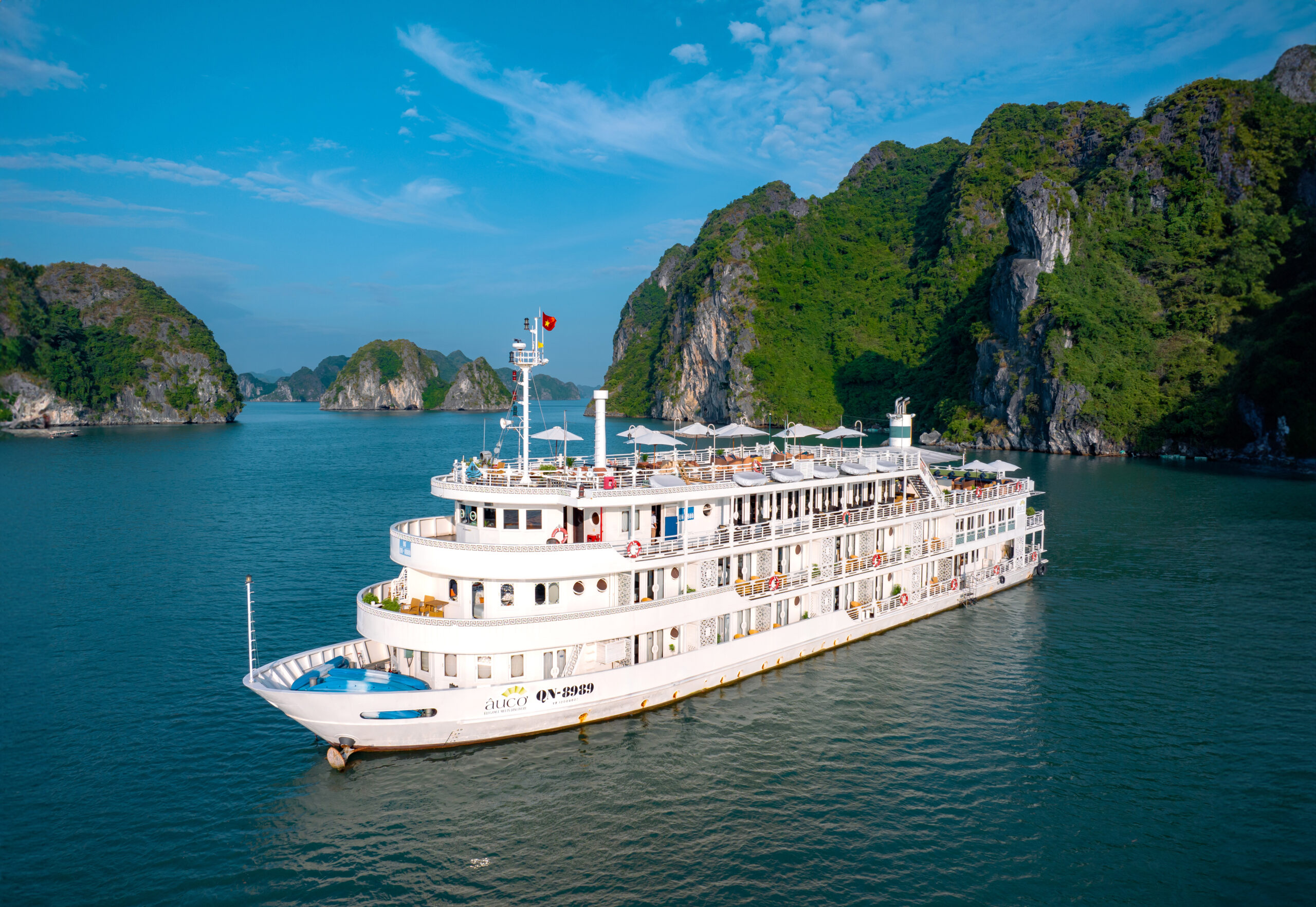 The Au Co cruise in Halong Bay 1 scaled 1