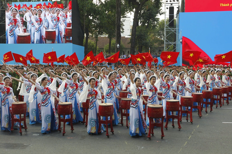 Traditional music and dance shows