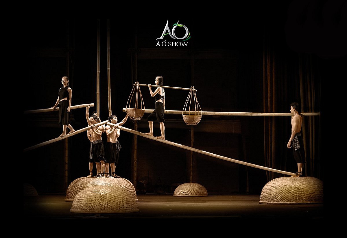 Discover the Soul of Vietnam Through À Ố Show in Saigon 4 countryside a o show